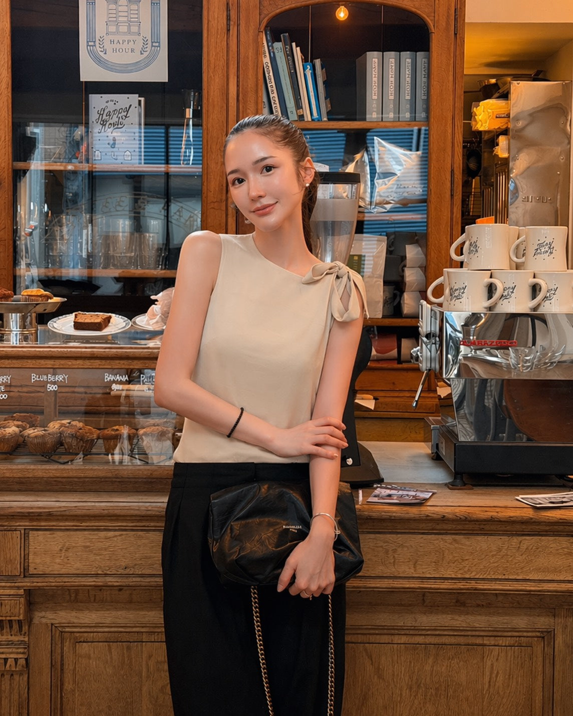 One side off shoulder ribbon blouse – TORUGATO
