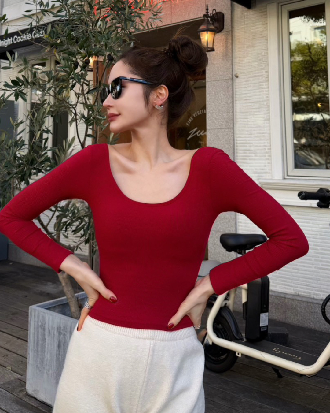 【即日発送】バックオープンブラ付きTシャツ