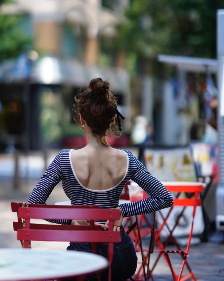 后开T恤（边框）