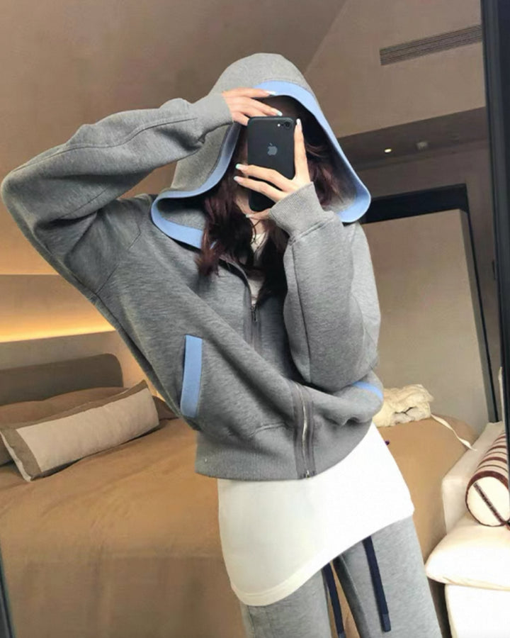 スタイリッシュフーディセットアップ