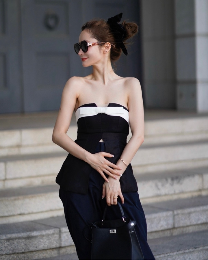 ボウタイカラービスチェトップス