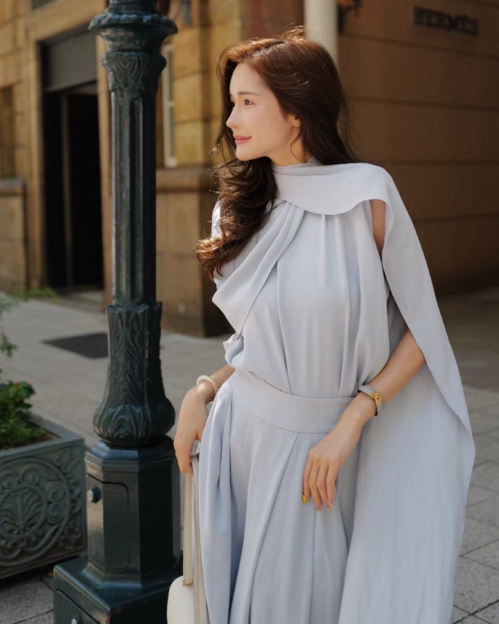 【即日発送】Matte satin blouse with stole