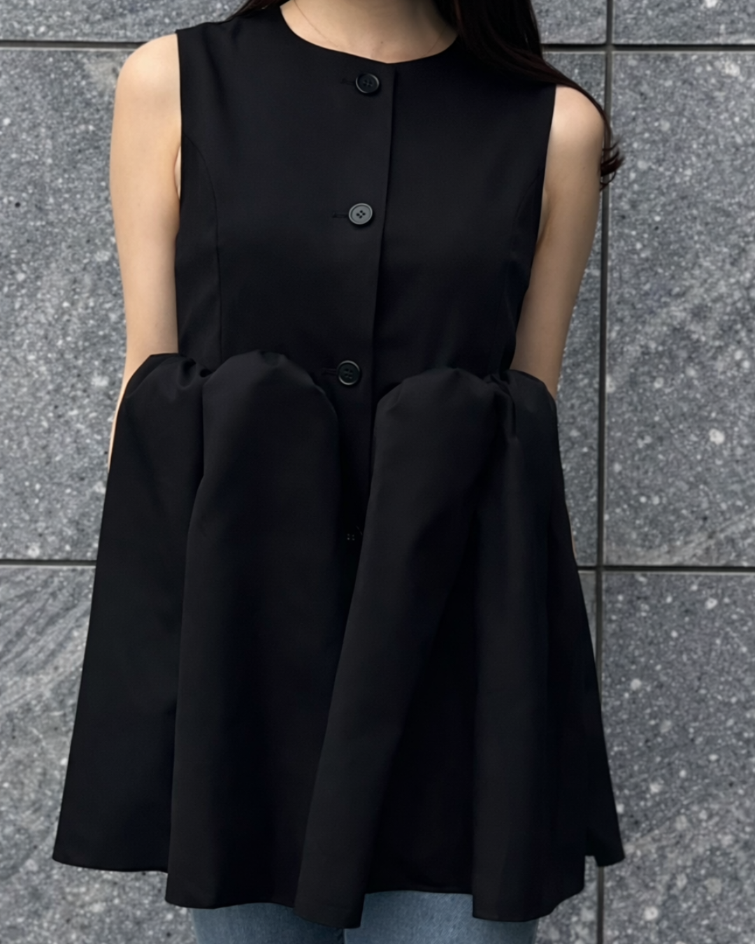 【５月中旬発送】Sleeveless Balloon Peplum Top