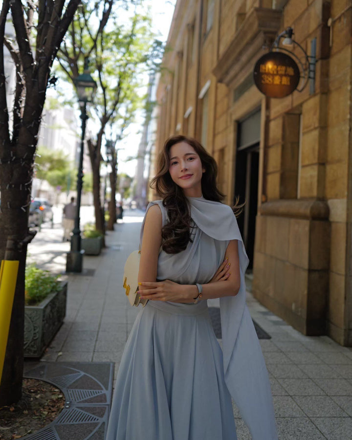 【3月末発送】Matte satin blouse with stole