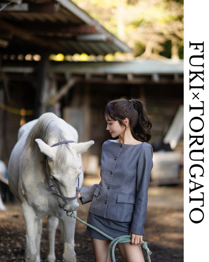 ケープショルダージャケットセットアップ