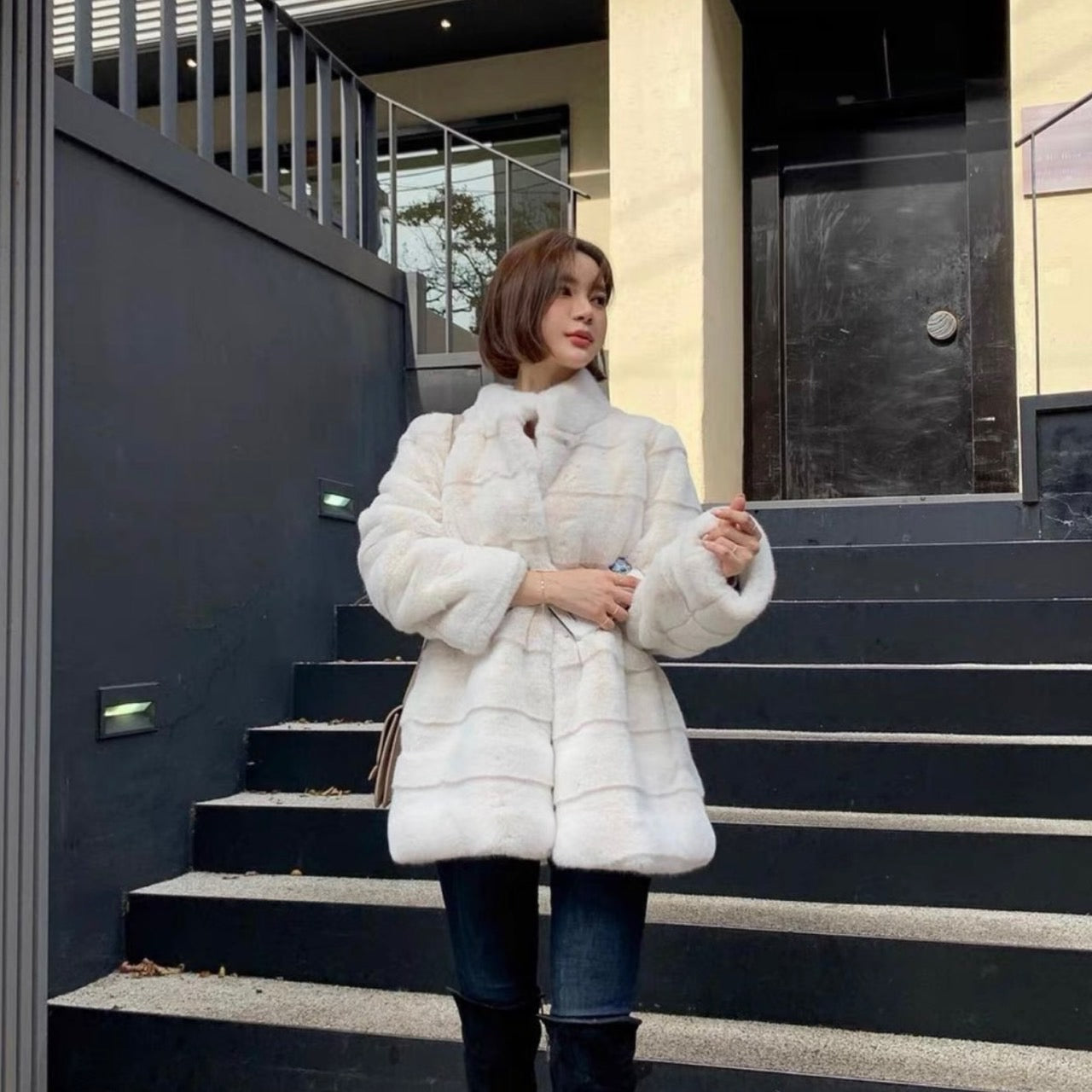 グラジュアリーエコファーコート – TORUGATO