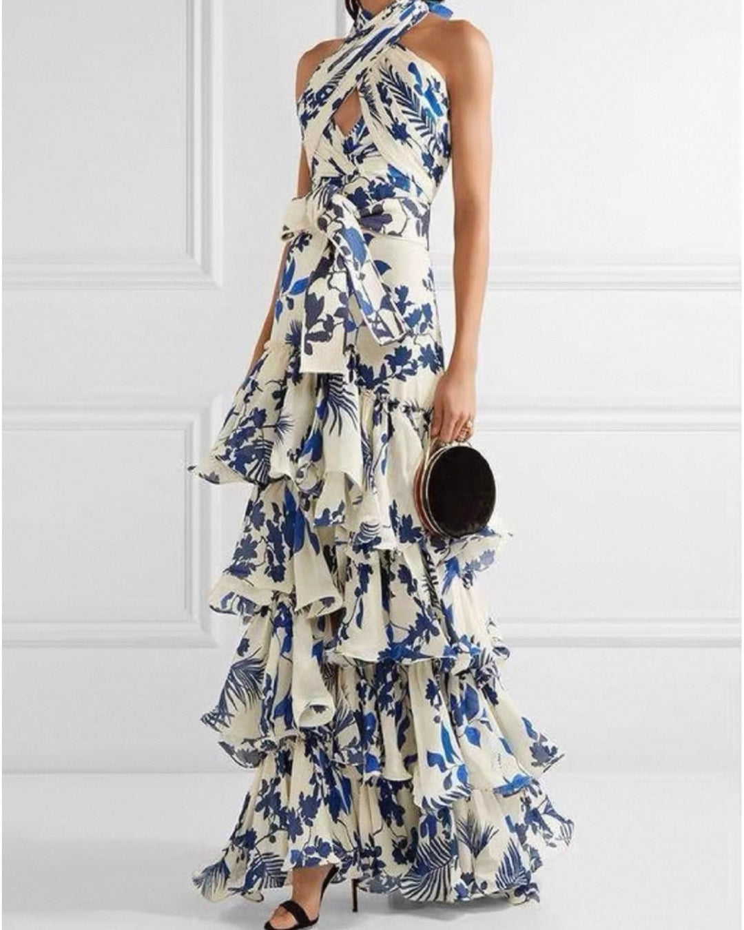フローラルホルターネックマキシワンピース