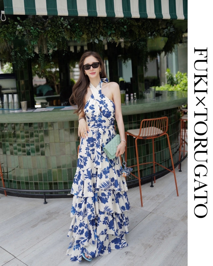 フローラルホルターネックマキシワンピース