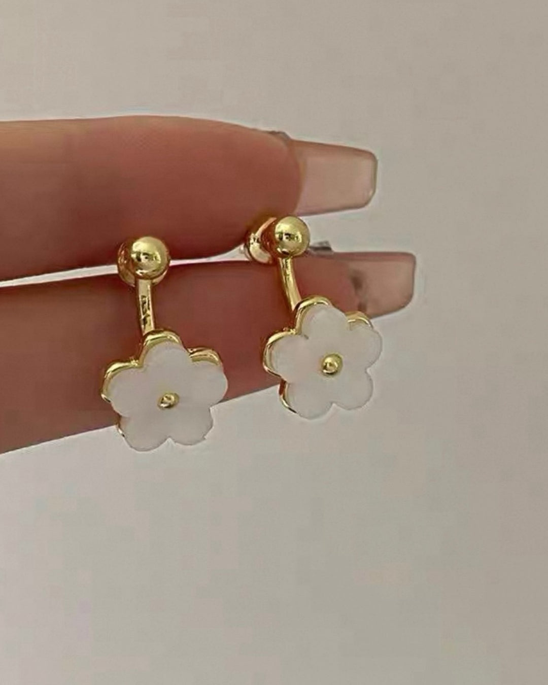 フラワードロップピアス