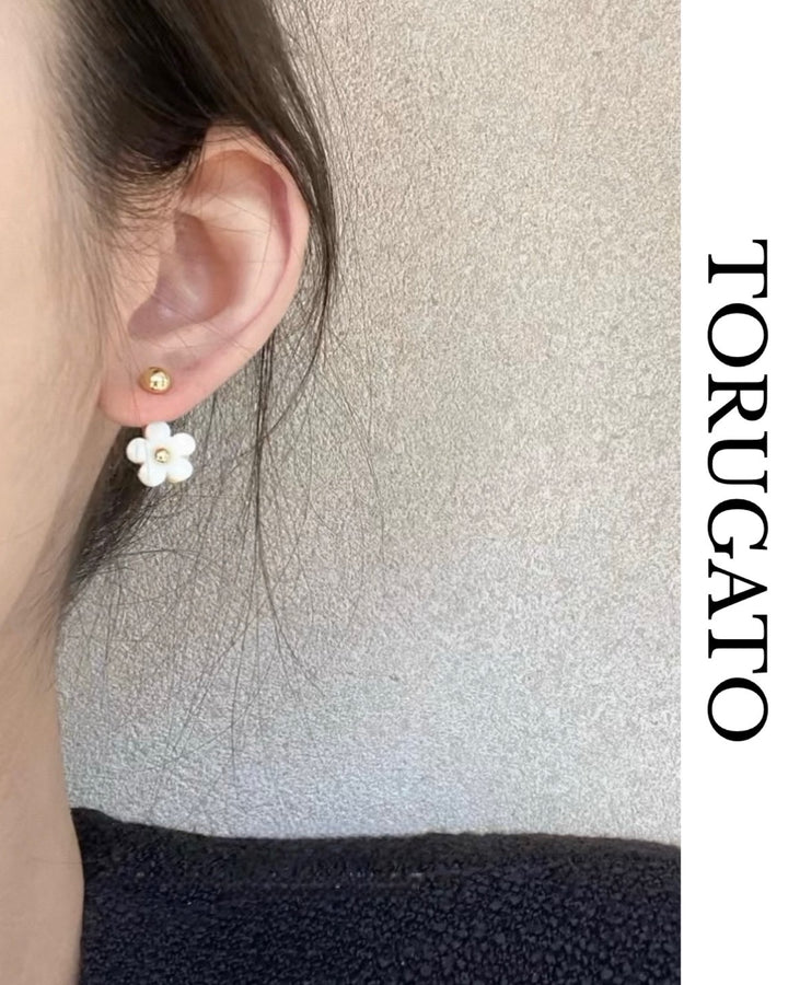 フラワードロップピアス
