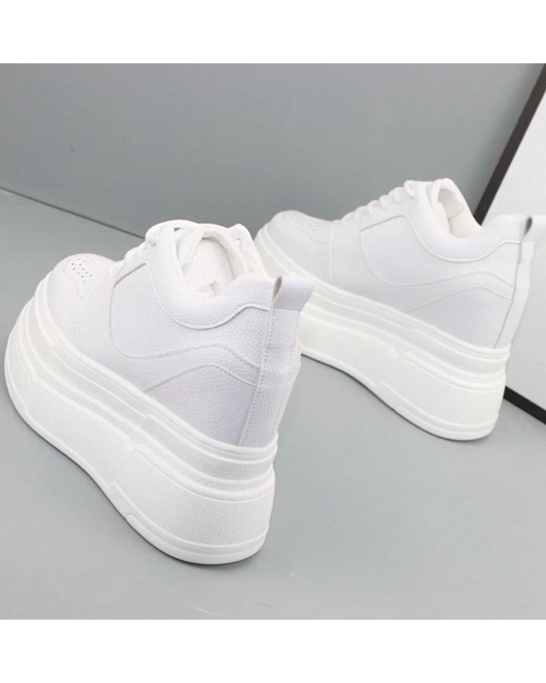 スタイルアップ厚底スニーカー