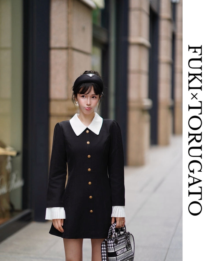 クラシックカラーボタンワンピース