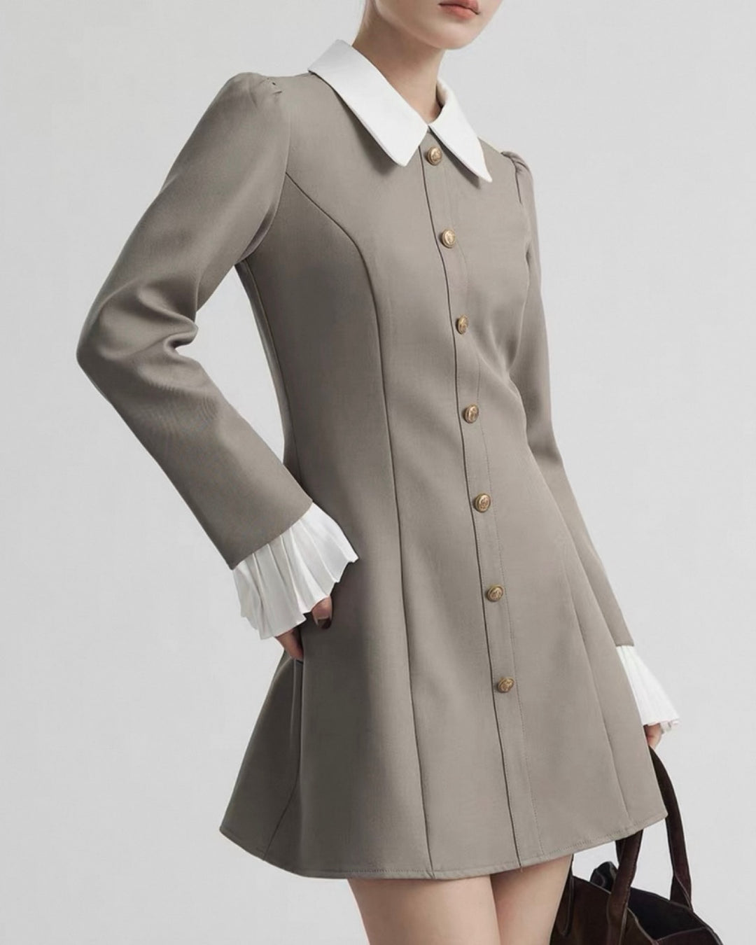 クラシックカラーボタンワンピース