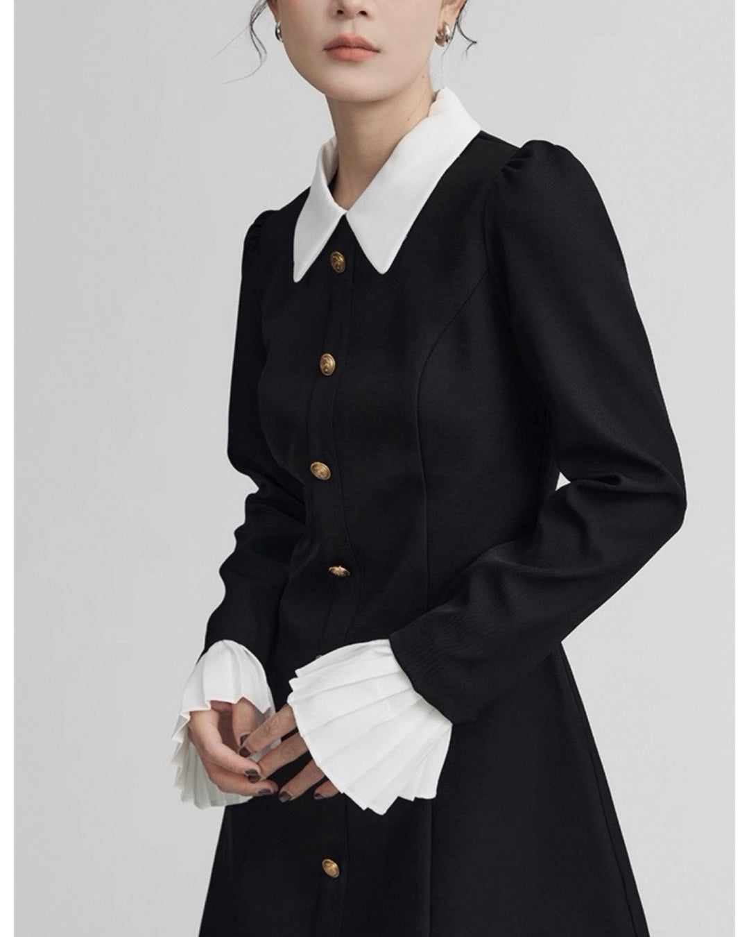 クラシックカラーボタンワンピース