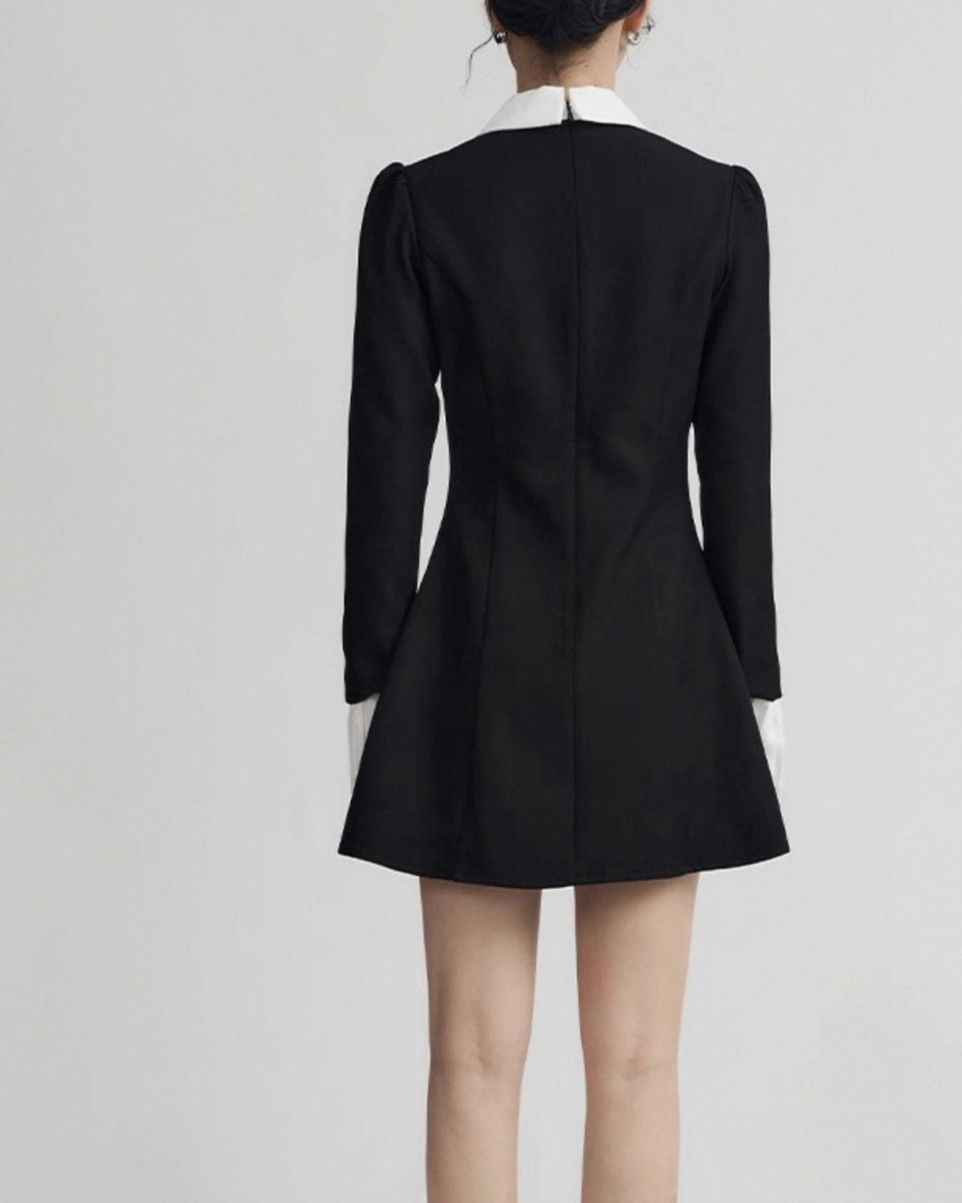 クラシックカラーボタンワンピース