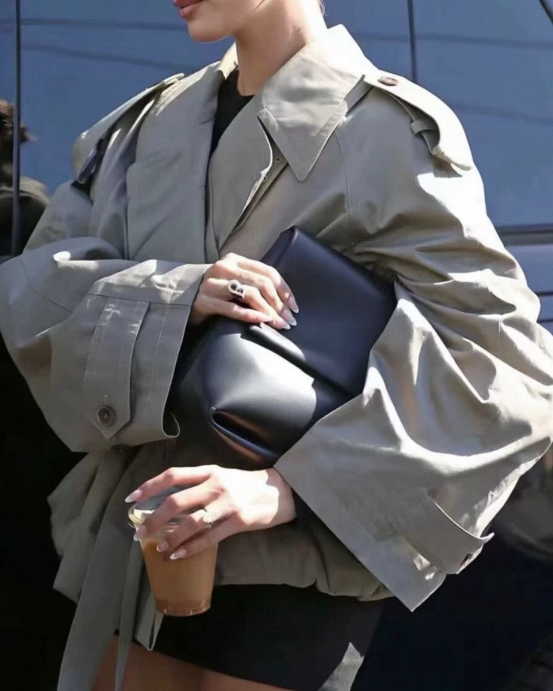 ボリュームスリーブショートトレンチコート