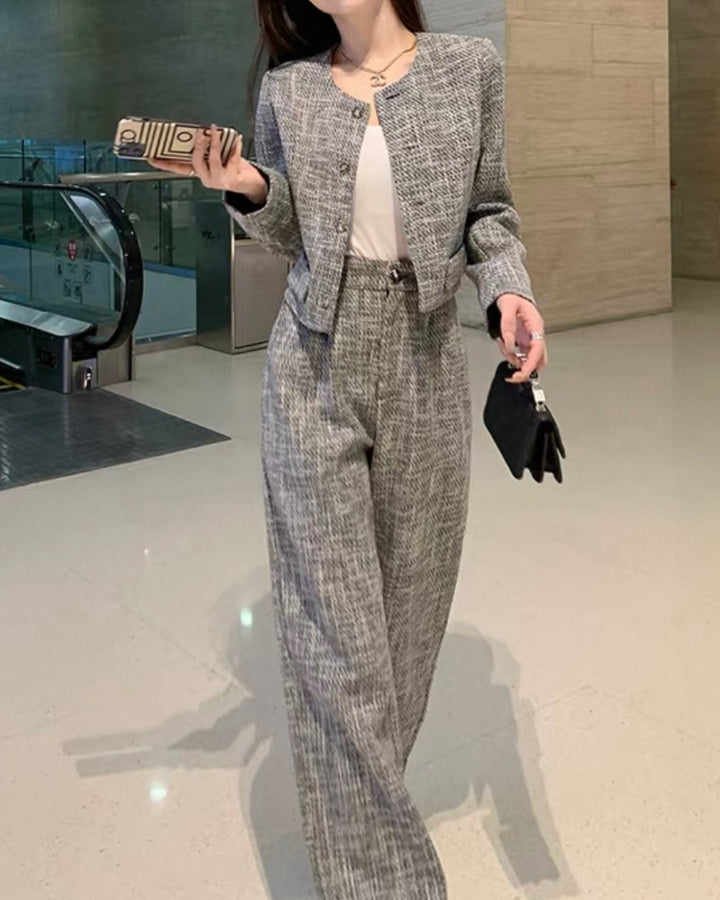 ノーカラーツイードセットアップ