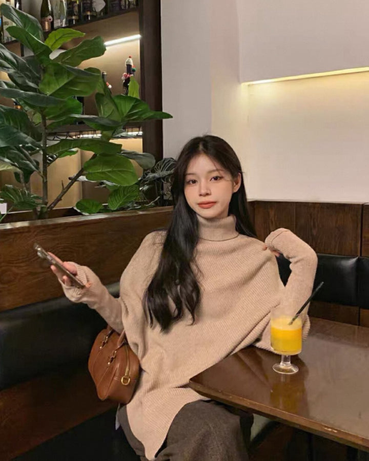 【ホワイト即日発送】アシンメトリードレーピーニット