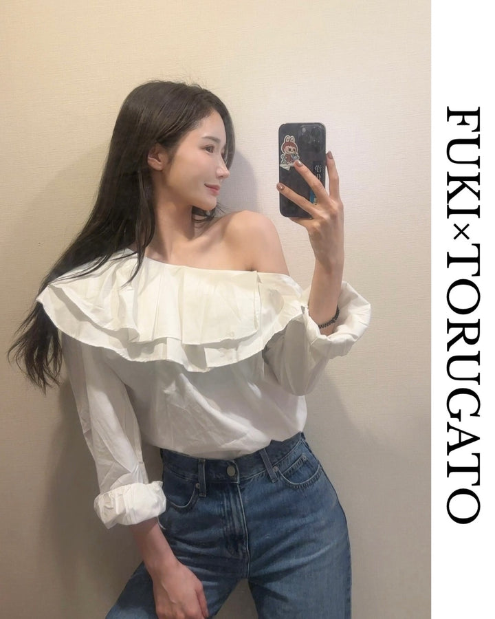 アシンメトリーオフショルダーブラウス