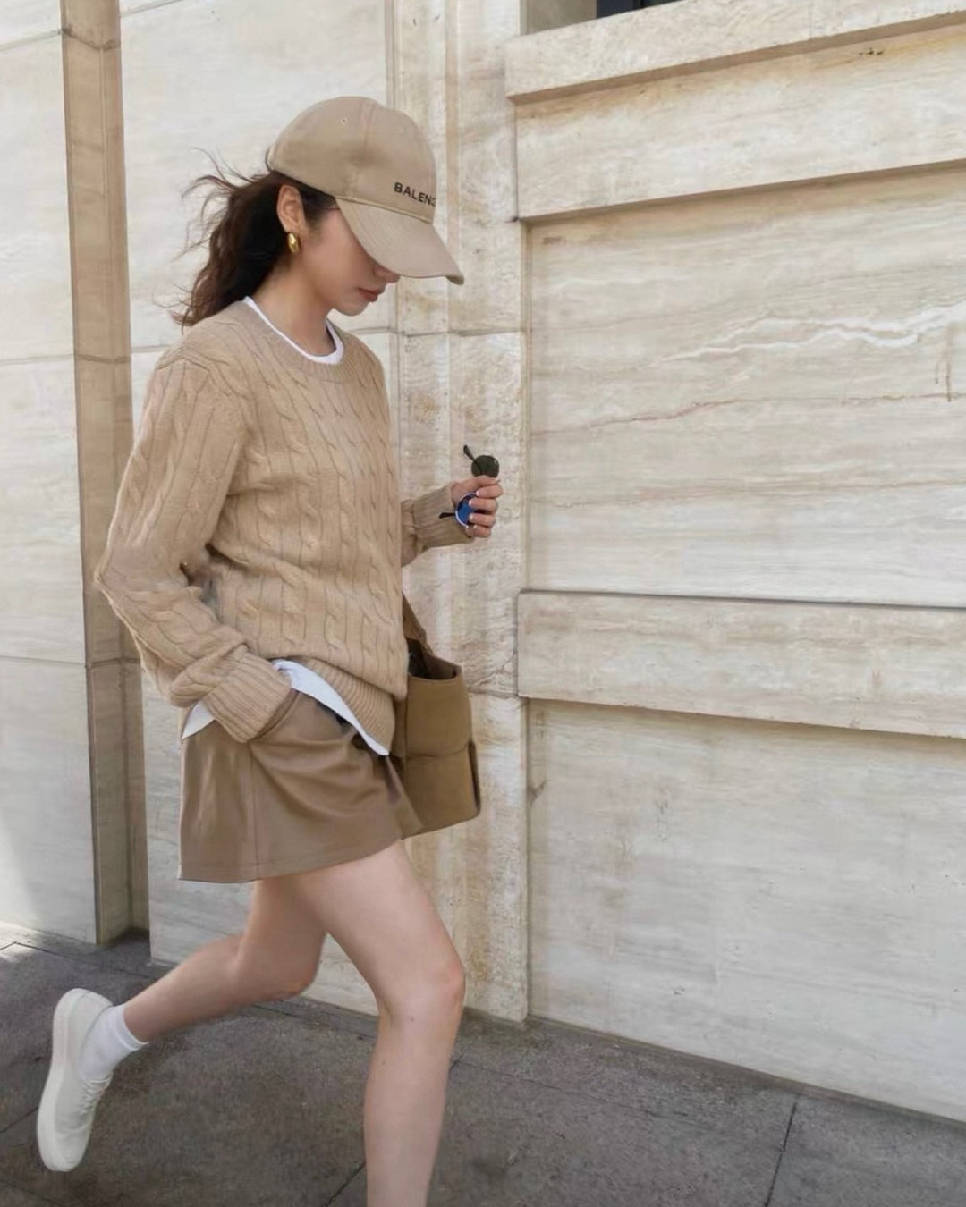 パリジャンケーブルニットセーター