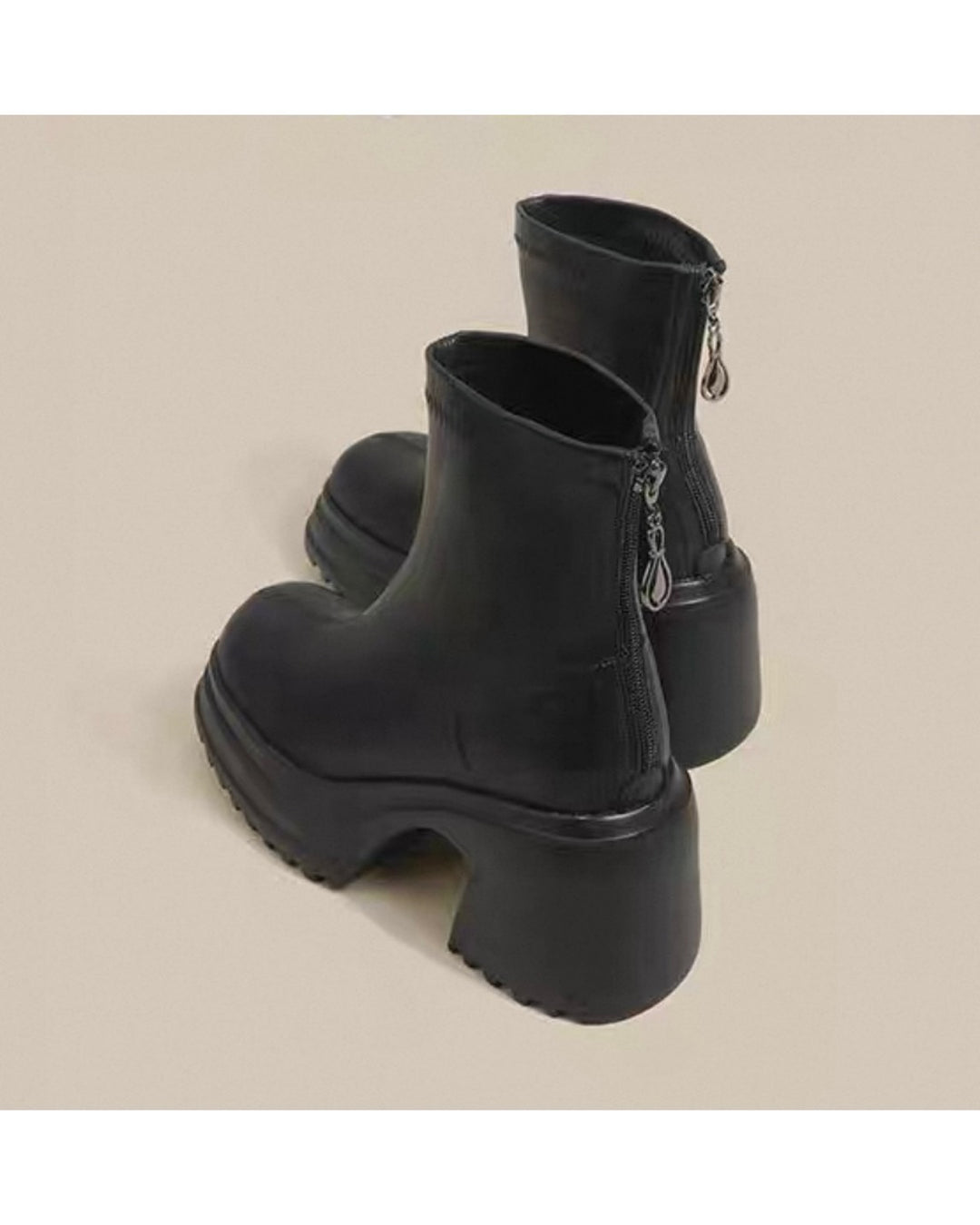 アーチソールショートブーツ