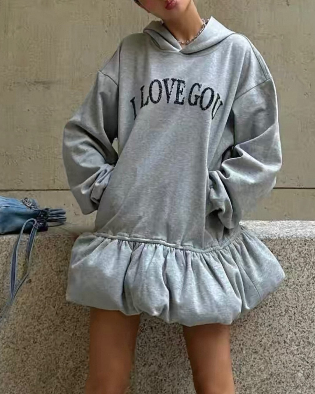 バルーンヘムフーディワンピース