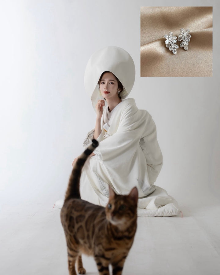 フルールビジューピアス