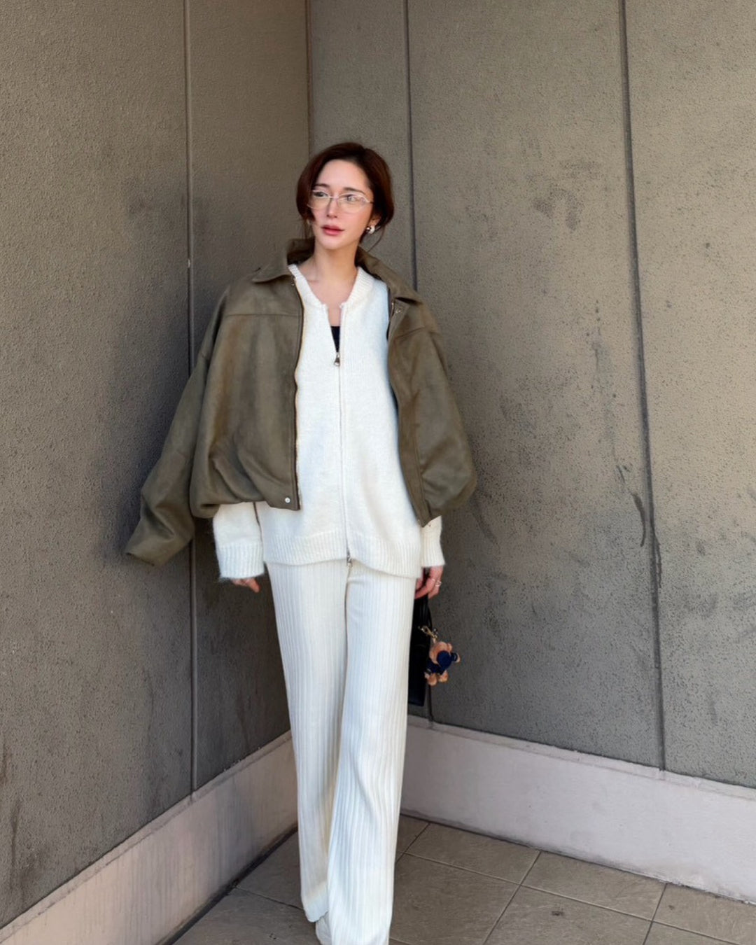 リブニットフレアパンツ