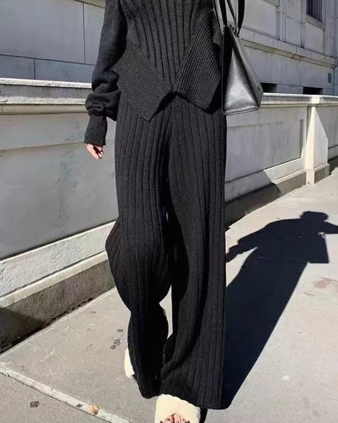 リブニットフレアパンツ