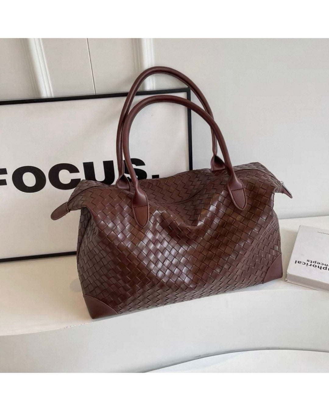 イントレチャートボストントートバッグ