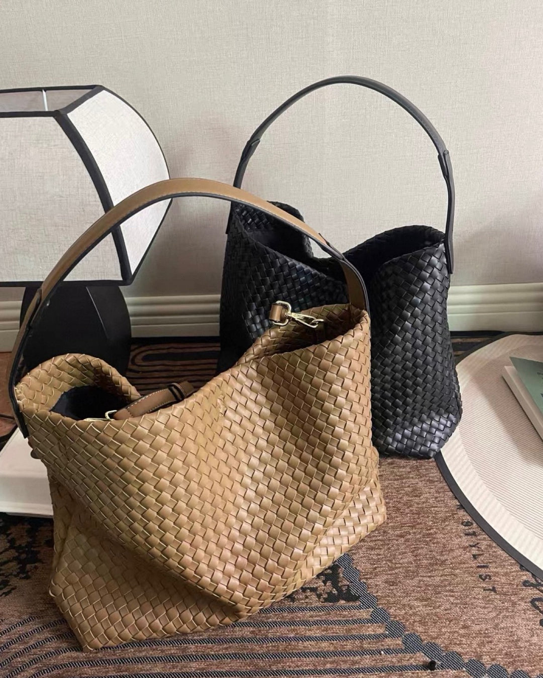 イントレチャートワンショルダートートバッグ