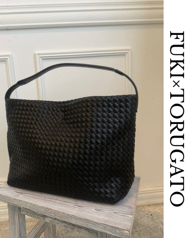 イントレチャートワンショルダートートバッグ