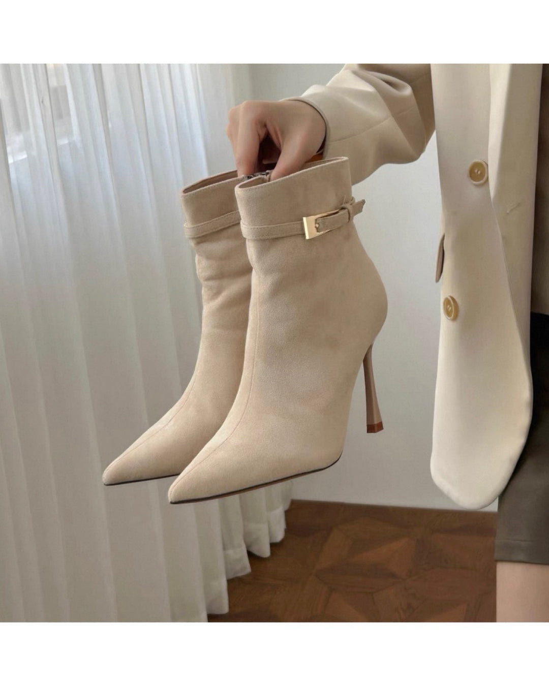 ベルトスウェ―ドショートブーツ