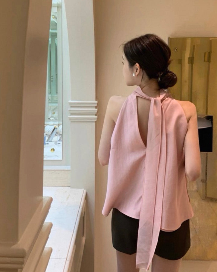 ホルターネックフレアブラウス