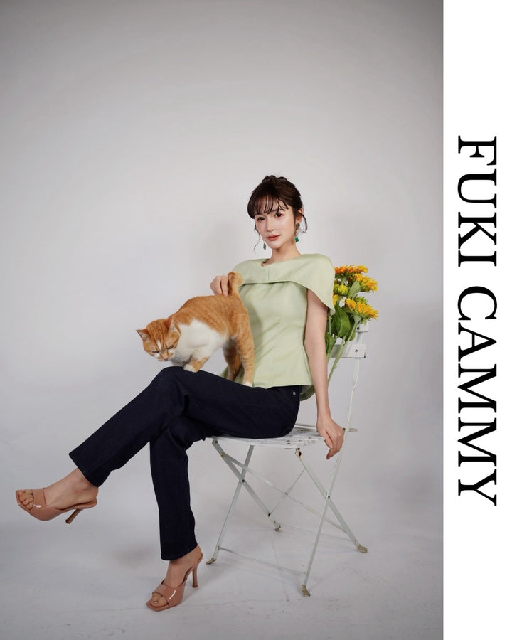 【4月中旬】Leg Line stretch straight Denim