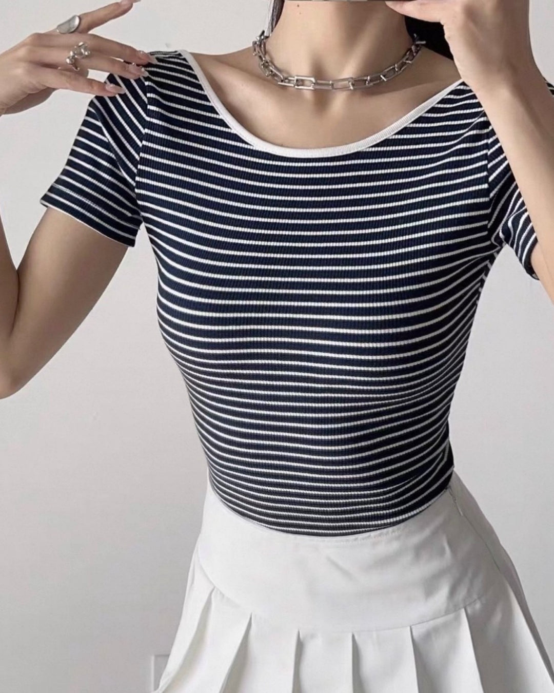 バックオープンTシャツ（ボーダー半袖）