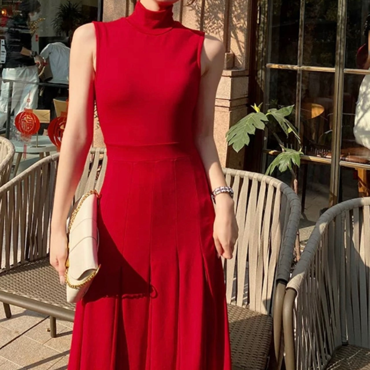 red sleeveless dress