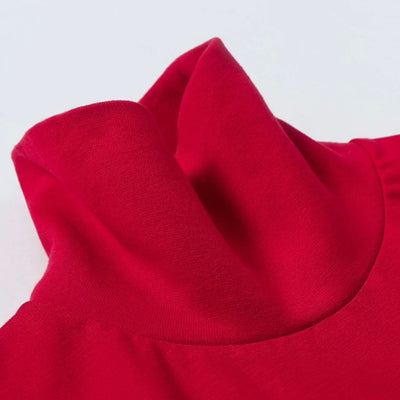 red sleeveless dress