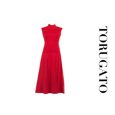 red sleeveless dress