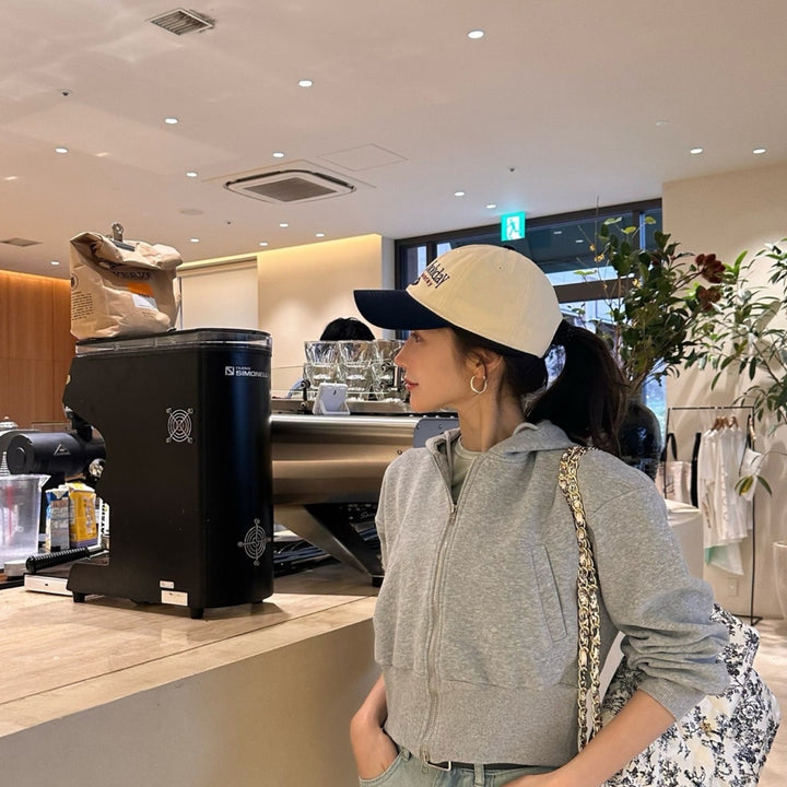 Two-tone baseball cap
