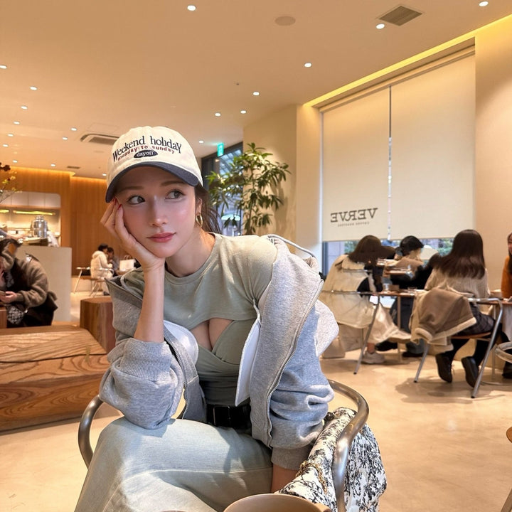 Two-tone baseball cap