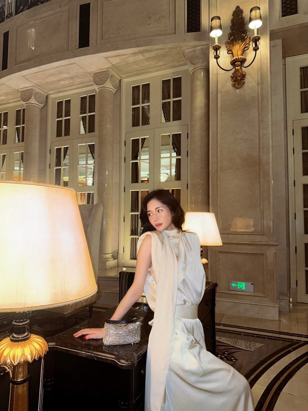 【3月末発送】Matte satin blouse with stole