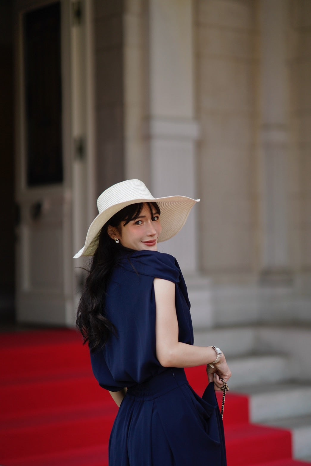 【3月末発送】Matte satin blouse with stole