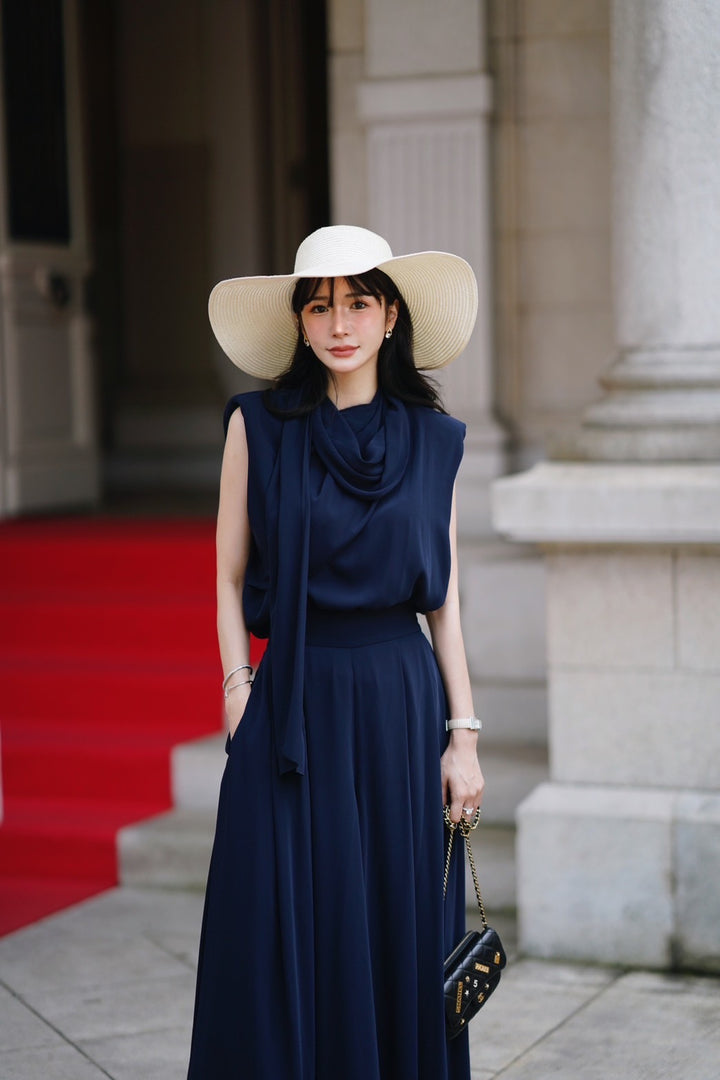 【3月末発送】Matte satin blouse with stole