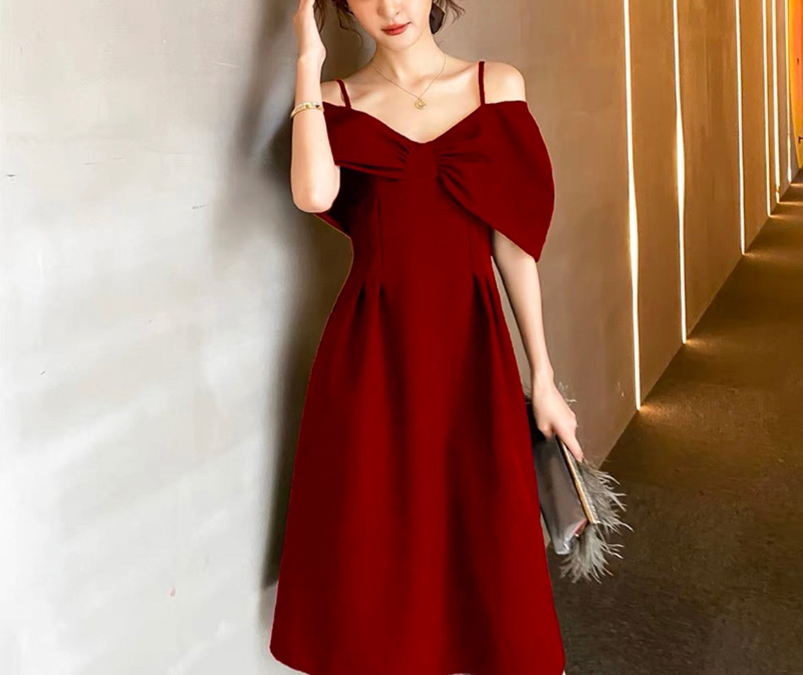 Off shoulder dress dress [Dress up]